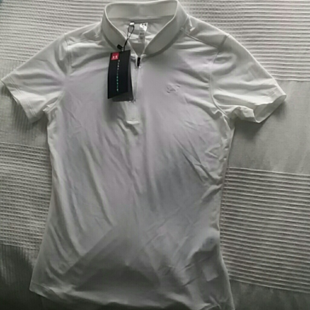 White collered zip heat gear tee.